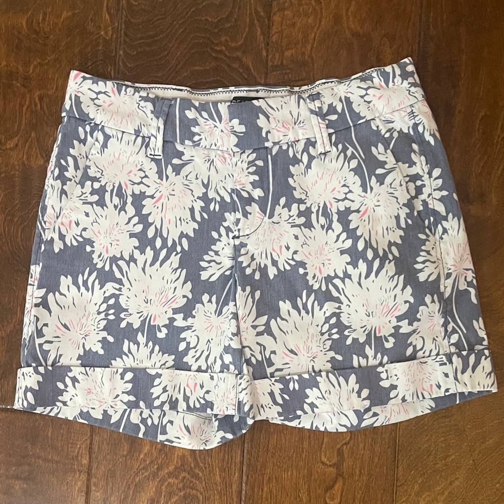 Dear John Floral Women's Shorts in Blue and White Sz 27